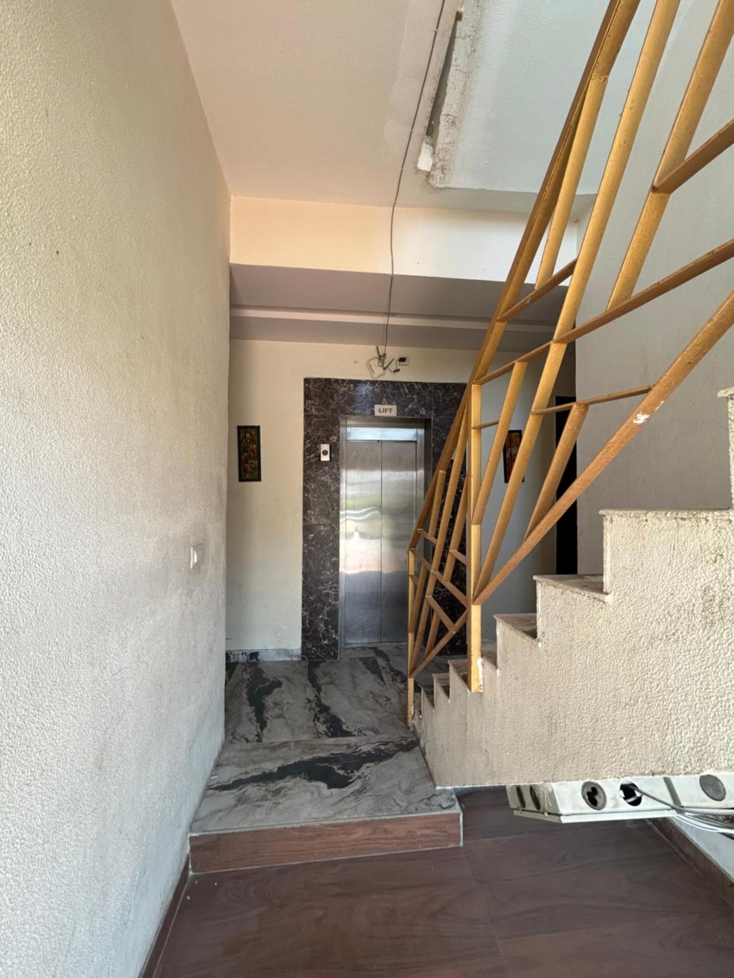 Anandan Citrine Vrindāvan Exterior foto