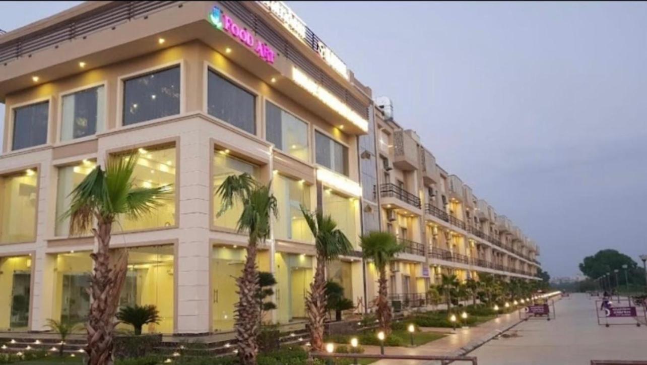Anandan Citrine Vrindāvan Exterior foto